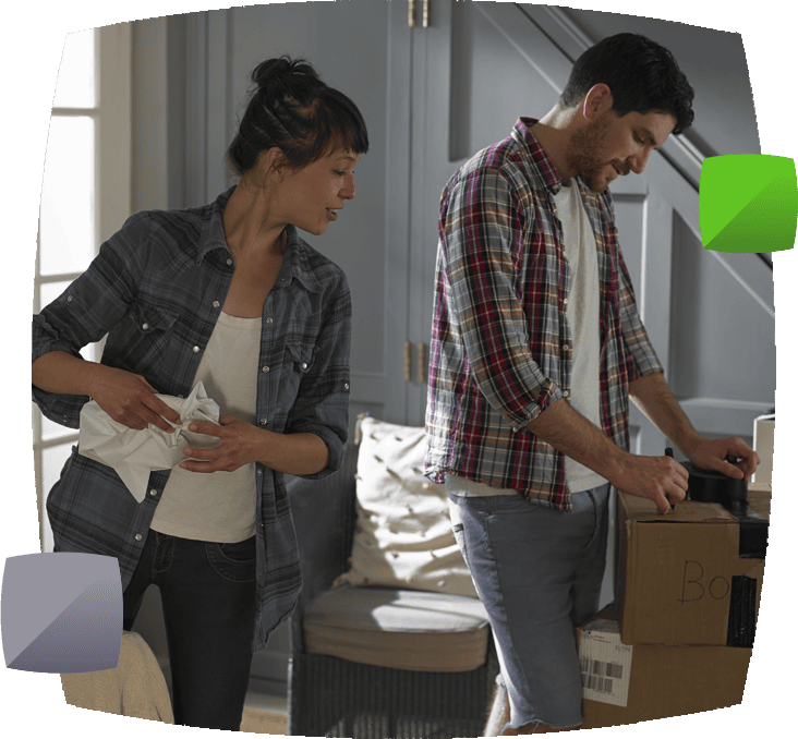 couple packing